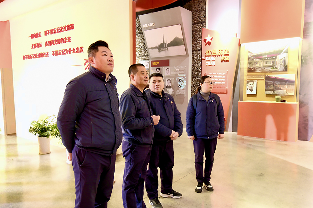 銘記歷史，致敬英雄 | 黨支部組織開(kāi)展2025年緬懷先烈主題教育活動(dòng)(圖5)